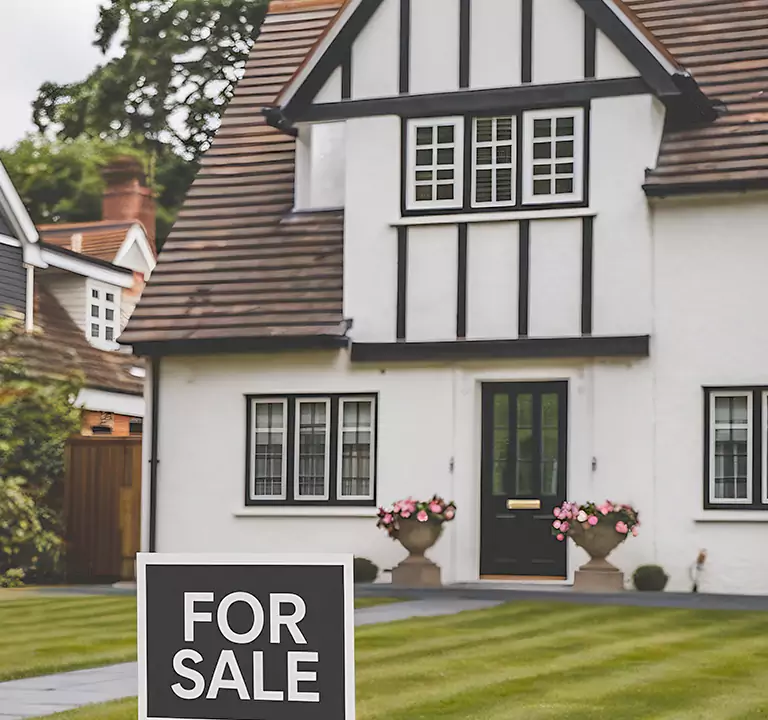 The Top-Rated Buyer to Sell House Off Market in Garden City, NY