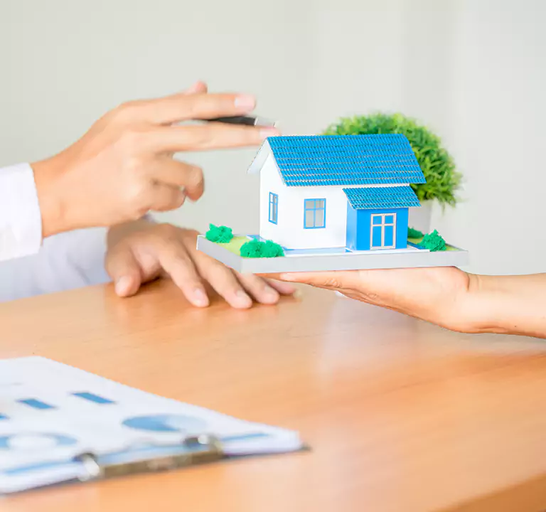 Why Choose Us to Sell a House with a Reverse Mortgage in Garden City, NY?